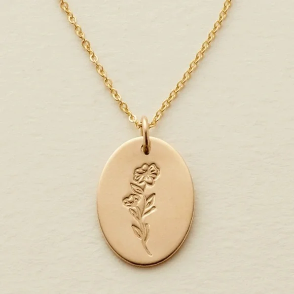 Bohemian Floral Family Engraved Pendant Necklace - Picture 9 of 16